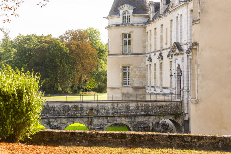 Chateau D'Augerville Golf & Spa Resort Esterno foto