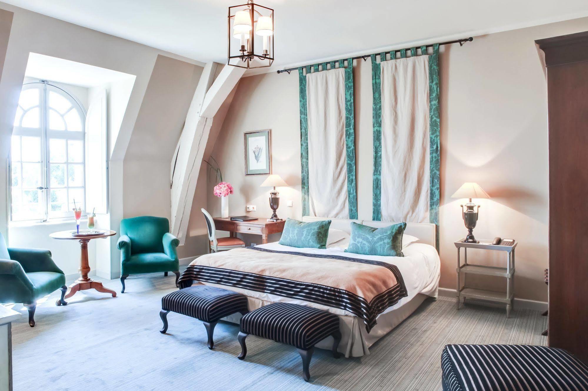 Chateau D'Augerville Golf & Spa Resort Esterno foto
