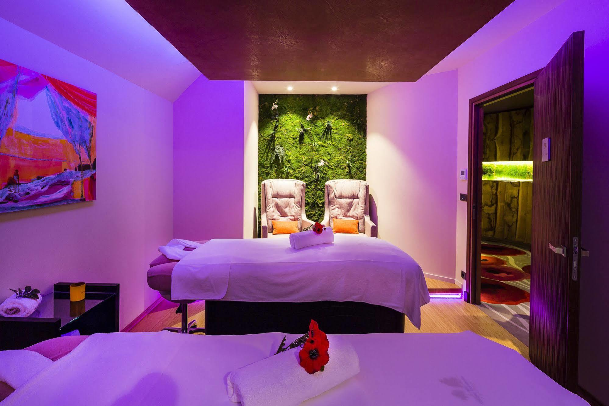 Chateau D'Augerville Golf & Spa Resort Esterno foto